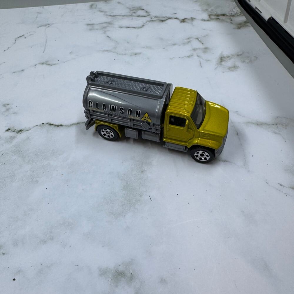 Matchbox Car Bundle - Picture 2 of 7